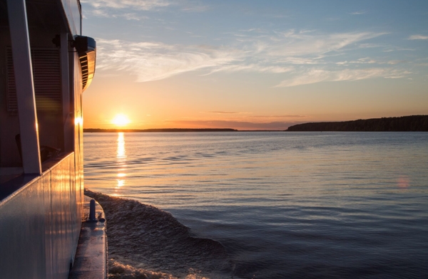 Sonnenuntergang - Flusskreuzfahrt von St.Petersburg nach Moskau