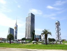 Georgien Reisen - Wolkenkratzer in Batumi